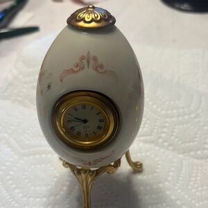 Vintage Lenox rare cherub egg clock